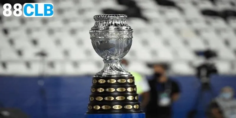 Cúp bóng đá Nam Mỹ mấy năm tổ chức 1 lần?